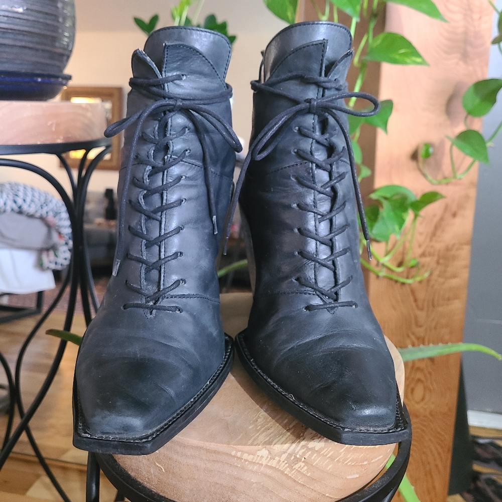 John Fluevog Prince George Black Mens High Heeled Boot Womens 8 / Mens 6 - Picture 2 of 7